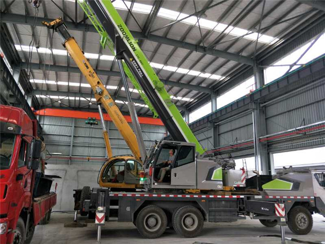 崇川区高空车出租需要注意哪些安全事项？